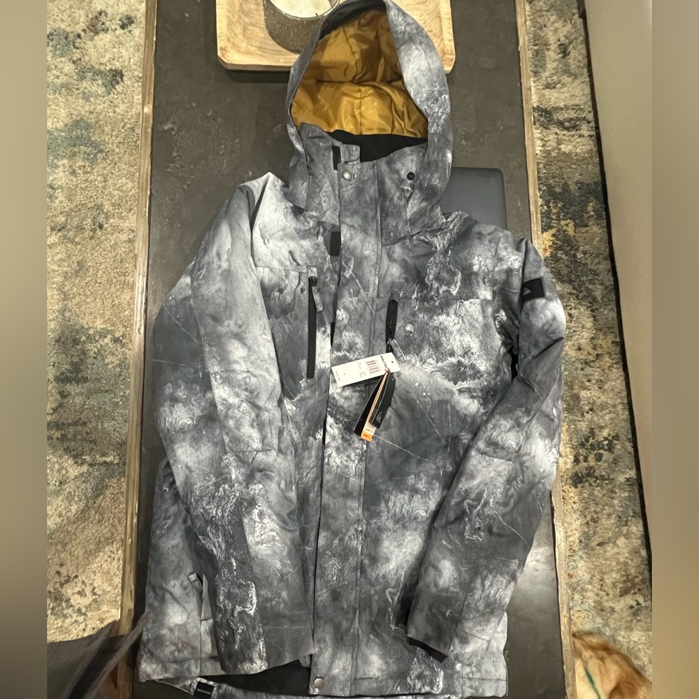 Men’s Quicksilver Snowboard/Ski jacket
